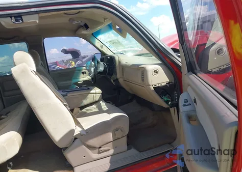 2002 Chevrolet Silverado 1500 Ls из США, поврежденный, VIN 2GCEC19T621103253